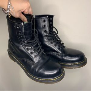 Dr. Martens 1460 Smooth Leather Lace Boots